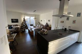 Wohnung mieten in 50968 Bayenthal, Provisionsfreie 3-Zimmer-WHG mit Loggia, Rheinblick und luxuriöser EBK in Köln-Bayenthal