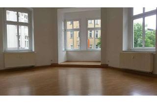 Wohnung mieten in Liebknechtstraße 19 a, 06712 Zeitz, Sehr große, helle 6-Raum-Wohnung mit 2 Bädern und Hauswirtschaftsraum