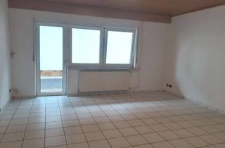 Wohnung mieten in Niddastr. 38, 63450 Hanau, Singles und Paare Ü 40 aufgepasst! 2 ZW- im EG in Hanau-Nord- mit EBK und gr. Terrasse!