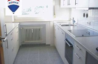 Wohnung mieten in 71282 Hemmingen, Helle 2-Zimmer Wohnung mit Balkon und toller Aussicht im 5.OG in Mehrfamilienhaus