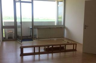 Wohnung mieten in Am Wehr, 65835 Liederbach, Helle 3-Zimmer-Wohnung im 11. OG mit Balkon in Liederbach am Taunus