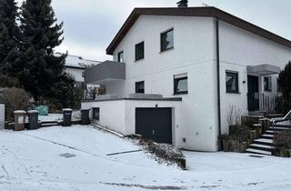 Doppelhaushälfte kaufen in 73734 Esslingen, 1A Lage - Doppelhaushälfte in Esslingen am Neckar mit Balkon und Garten