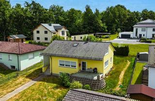 Einfamilienhaus kaufen in 92655 Grafenwöhr, Bald bezugsfrei! Einfamilienhaus mit großem Garten und Doppelgarage in begehrter Wohnlage