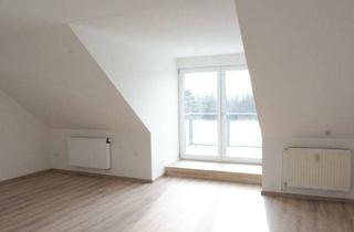 Wohnung mieten in Am Sportplatz 19, 04575 Neukieritzsch, Exklusives Wohnen unterm Dach – mit Balkon und eigenem Stellplatz