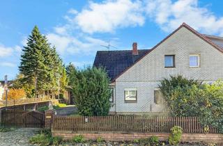 Doppelhaushälfte kaufen in 30539 Mittelfeld, Erbbaugrundstück: Doppelhaushälfte mit Entwicklungspontzial & großem Grundstück – ruhige Wohnlage