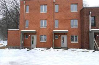 Haus mieten in Magda-Hoppstock-Huth-Strasse, 22559 Rissen, Viel Platz im Reihenhaus- Attraktives Haus zur Miete mit Terrasse und Garten in Hamburgs Westen