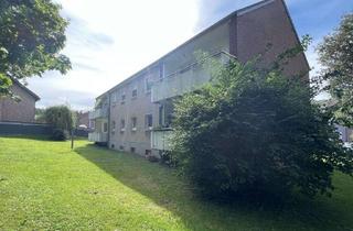 Anlageobjekt in 41517 Grevenbroich, Kapitalanlage: vermietete 4-Zimmer Wohnung mit Balkon und 3 Stellplätzen