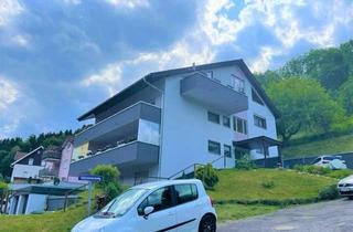 Anlageobjekt in 75323 Bad Wildbad, ++Großzügiges 9-Familienhaus mit 5 Garagen und 4 Außenstellplätze zu verkaufen++