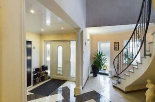 Villa kaufen in 66564 Ottweiler, Exklusive Architektenvilla mit Weitblick ins Grüne – Wohnen auf höchstem Niveau in Ottweiler!