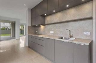 Wohnung mieten in Liebfrauenstraße 12, 61440 Oberursel, 4-Zimmer-Wohnung über 2 Etagen mit eigenem großem Garten und hochwertiger Küche