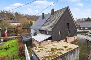 Doppelhaushälfte kaufen in 57258 Freudenberg, Grundstück mit sanierungsbedürftiger Doppelhaushälfte in Freudenberg