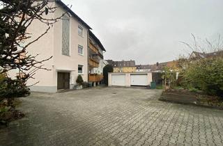 Mehrfamilienhaus kaufen in 92637 Weiden, Voll vermietetes 3-Familienhaus mit 2 Garagen und Stellplatz in zentrumsnaher Lage in Weiden zu verkaufen!