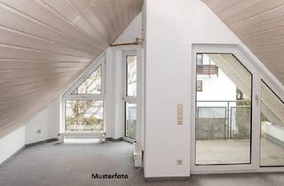 Wohnung kaufen in 22043 Hamburg, Gemütliche Dachgeschosswohnung mit Loggia - provisionsfrei