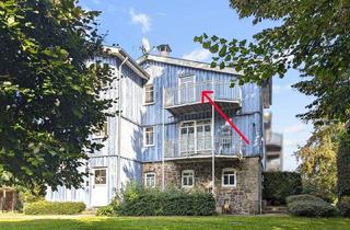 Wohnung kaufen in 24857 Borgwedel, Borgwedel - Charmante Dachgeschossperle mit zwei Balkonen und Blick zur Schlei
