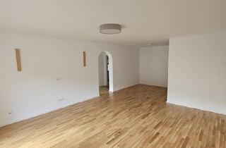 Wohnung kaufen in 75399 Unterreichenbach, Unterreichenbach - Top sanierte 2-Zimmer-Wohnung mit Balkon & neuer Einbauküche
