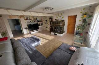 Mehrfamilienhaus kaufen in 61250 Usingen, Usingen - Mehrfamilienhaus mit 3 Wohneinheiten in ruhige Lage