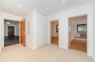 Wohnung kaufen in 82110 Germering, Germering - BEZUGSFREI - Gepflegte 3-Zimmer- Wohnung mit Garten