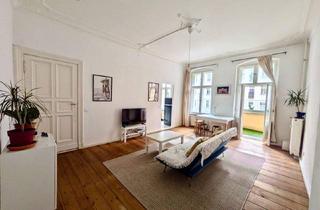Wohnung kaufen in Straßmannstraße 5, 10249 Berlin, Berlin - Friedrichshain: Gepflegte 2-Zimmer-Altbauwohnung (52 m²) mit Balkon im 1.OG - attraktive Kiezlage, gute Infrastruktur & klassischer Altbaucharakter