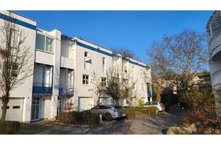 Haus kaufen in 65197 Wiesbaden, Wiesbaden - RMH mit Garage, 2 Balkonen, Garten und Terrasse