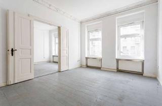 Wohnung kaufen in Puchanstraße 33, 12555 Köpenick, Wohnen im Grünen: Altbauwohnung mit privatem Garten in Köpenick