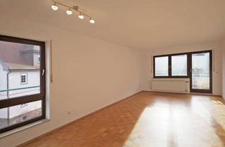 Wohnung kaufen in 75328 Schömberg, Gepflegte 3,5-Zimmer-Wohnung mit Südwest-Balkon und Aufzug