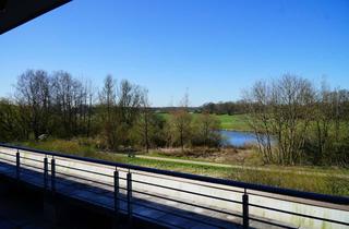 Wohnung mieten in Edvard-Grieg-Straße 43, 24768 Rendsburg, Wunderschöne, renovierte 3,5 Zimmer Wohnung mit großem Balkon und Traumblick auf die Eider!!