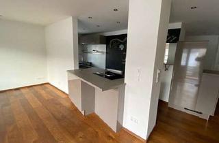 Wohnung mieten in Eifelweg, 64546 Mörfelden-Walldorf, Stilvolle, neuwertige 3-Zimmer-Wohnung mit Balkon und EBK in Walldorf sucht neuen Mieter.