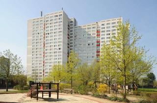 Wohnung mieten in Amanlisweg 12, 12685 Marzahn, Frisch sanierte 2 Zimmer Wohnung