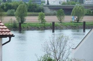 Wohnung mieten in 93055 Schwabelweis, Bitte nur Mailanfragen: Putzige Dachgeschoss-Wohnung in Schwabelweis