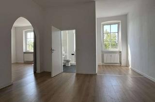 Wohnung mieten in Franz-Ludwig-Rasch-Straße 12, 06618 Naumburg, helle 4-Zimmer-Wohnung im 2. OG