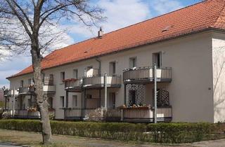 Wohnung mieten in Berliner Straße 13, 02991 Lauta, Großzügige 1 RWG mit Kleiner Wohnküche + Tageslichtbad + Balkon zu vermieten!