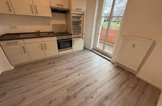 Wohnung mieten in Hans-Sachs-Straße 38, 09126 Lutherviertel, zzgl. EBK *** Hochwertig - Bad mit Fenster - große Küche mit Balkon !