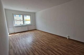 Wohnung mieten in 18507 Grimmen, Toll geschnittene 3-Raum-Wohnung mit Balkon und fabelhaftem Ausblick