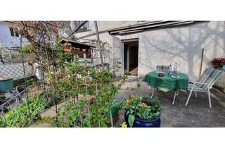 Wohnung mieten in 64560 Riedstadt, Sanierte 3-Zimmer-EG-Wohnung in 2-Familienhaus mit Terrasse , EBK und Pflanzflächen in Crumstadt