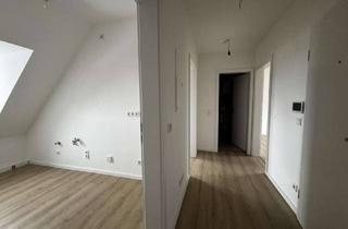 Wohnung mieten in 45147 Holsterhausen, Erstbezug nach Sanierung: Helle Dachgeschosswohnung ca. 51 m² in Holsterhausen