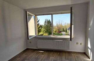 Wohnung mieten in Schulstraße 20, 18519 Miltzow, Ab sofort verfügbar! Idyllisch gelegene 3-Raum-Wohnung mit tollem Ausblick in Reinkenhagen