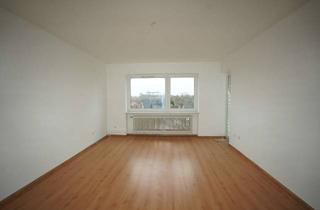 Wohnung mieten in Knivsbergring 44, 24306 Plön, Schöne 4-Zimmer-Wohnung mit Balkon und Blick auf Schloss und Seen