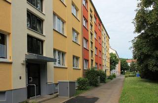 Wohnung mieten in Liselotte-Herrmann-Straße 15, 07548 Debschwitz, 3-Raum-Wohnung in Debschwitz mit Balkon und Badewanne