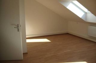 Wohnung mieten in 68259 Feudenheim, 3-Zimmer Dachgeschosswohnung in ruhiger Lage in Mannheim-Feudenheim