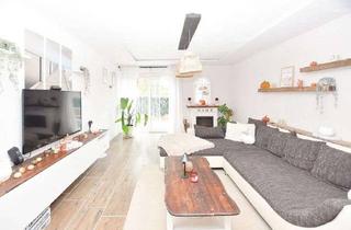 Mehrfamilienhaus kaufen in 33154 Salzkotten, Salzkotten-Scharmede: Attraktives Mehrfamilienhaus mit Pool und Sauna!