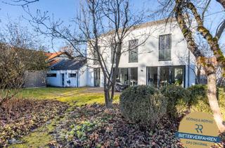 Haus kaufen in 85662 Hohenbrunn, Hohenbrunn, fußläufig zur S-Bahn. Hochwertiges Architektenhaus - bis ins kleinste Detail durchdacht.