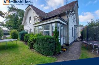 Villa kaufen in 24784 Westerrönfeld, Wohngebäude-Komplex mit 8 Einheiten bestehend aus einer stilvollen Altbauvilla nebst Anbau