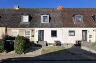 Reihenhaus kaufen in Ostpreußenring 51, 23569 Kücknitz, Modernisiertes Reihenhaus mit neuer Komfort Ausstattung mit Möblierung