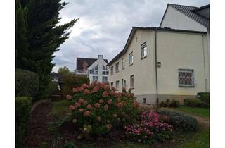 Doppelhaushälfte kaufen in 60529 Schwanheim, Doppelhaushälfte mit Potenzial zum Mehrfamilienhaus !