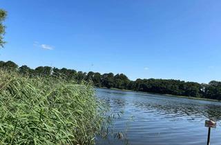 Grundstück zu kaufen in 23821 Rohlstorf, Baugrundstück in Seelage - Hier können moderne Einfamilienhäuser mit Seeblick entstehen