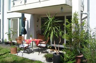 Wohnung kaufen in 53773 Hennef, Exklusive 2-Zimmer-Wohnung im Schlosspark – Erdgeschoss mit Terrasse und Teilmöblierung