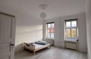 Wohnung mieten in 13347 Wedding, Sonnige, Helle Altbauwohnung ab sofort verfügbar!