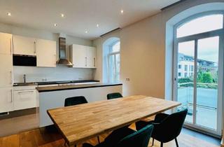 Wohnung mieten in Von-Der-Tann-Str. 53, 86159 Hochfeld, Exklusive 2 Zimmer-Wohnung möbliert mit Süd-Balkon im Bismarckviertel