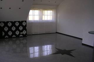 Wohnung mieten in 88356 Ostrach, Gepflegte 3-Zimmer-Dachgeschosswohnung mit Balkon und EBK in Ostrach