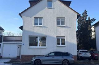 Haus mieten in 63303 Dreieich, Geräumiges Einfamilienhaus mit 6,5 Zimmern in Dreieich